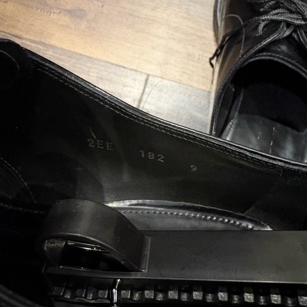 PRADA men’s leather lace-up shoes - Picture 8 of 11